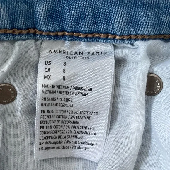 American Eagle Next Level Stretch MIDl Denim Shorts - Size 8 - EUC - Picture 5 of 9
